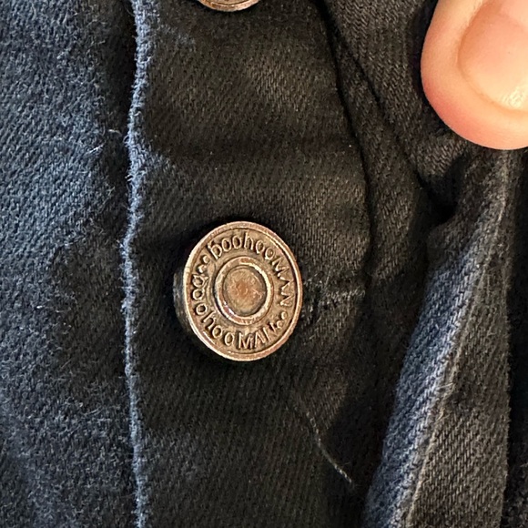 NWT Boohoo Man Tag Size 34 Men's Jeans Stretch Black Distressed w DOVES Design - Picture 8 of 16